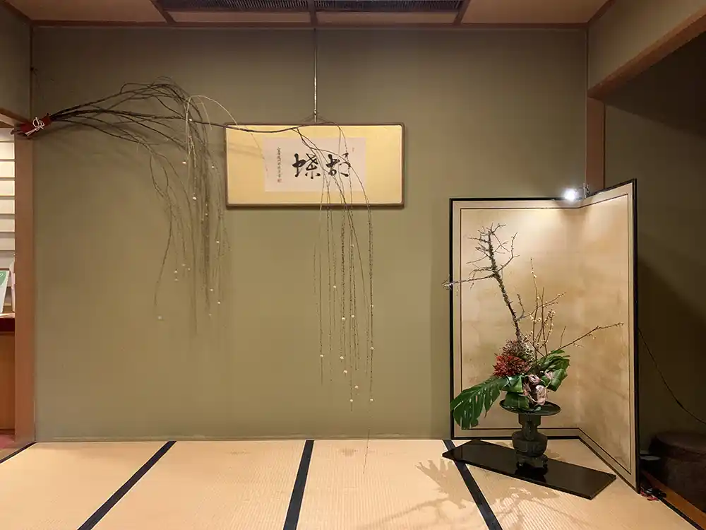 客室でくつろぐゲストのイメージ