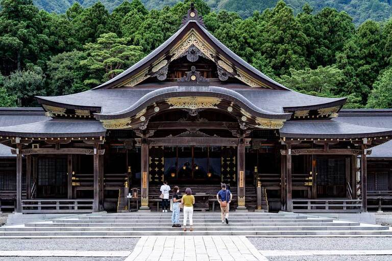 弥彦温泉